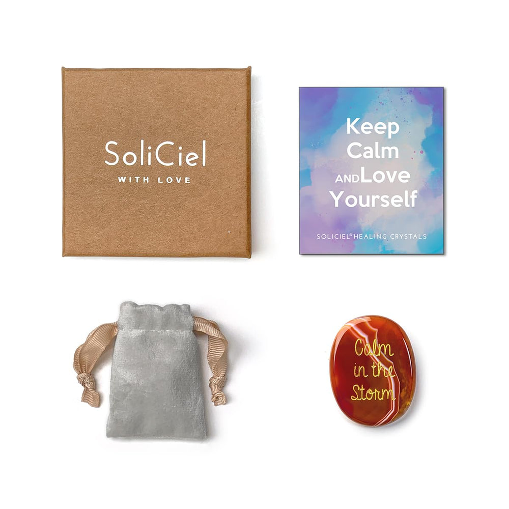 SOLICIEL Agate arrives with a velvet pouch for protection