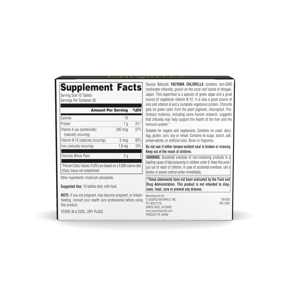 Source Naturals Yaeyama Chlorella capsules in a row for easy daily intake.