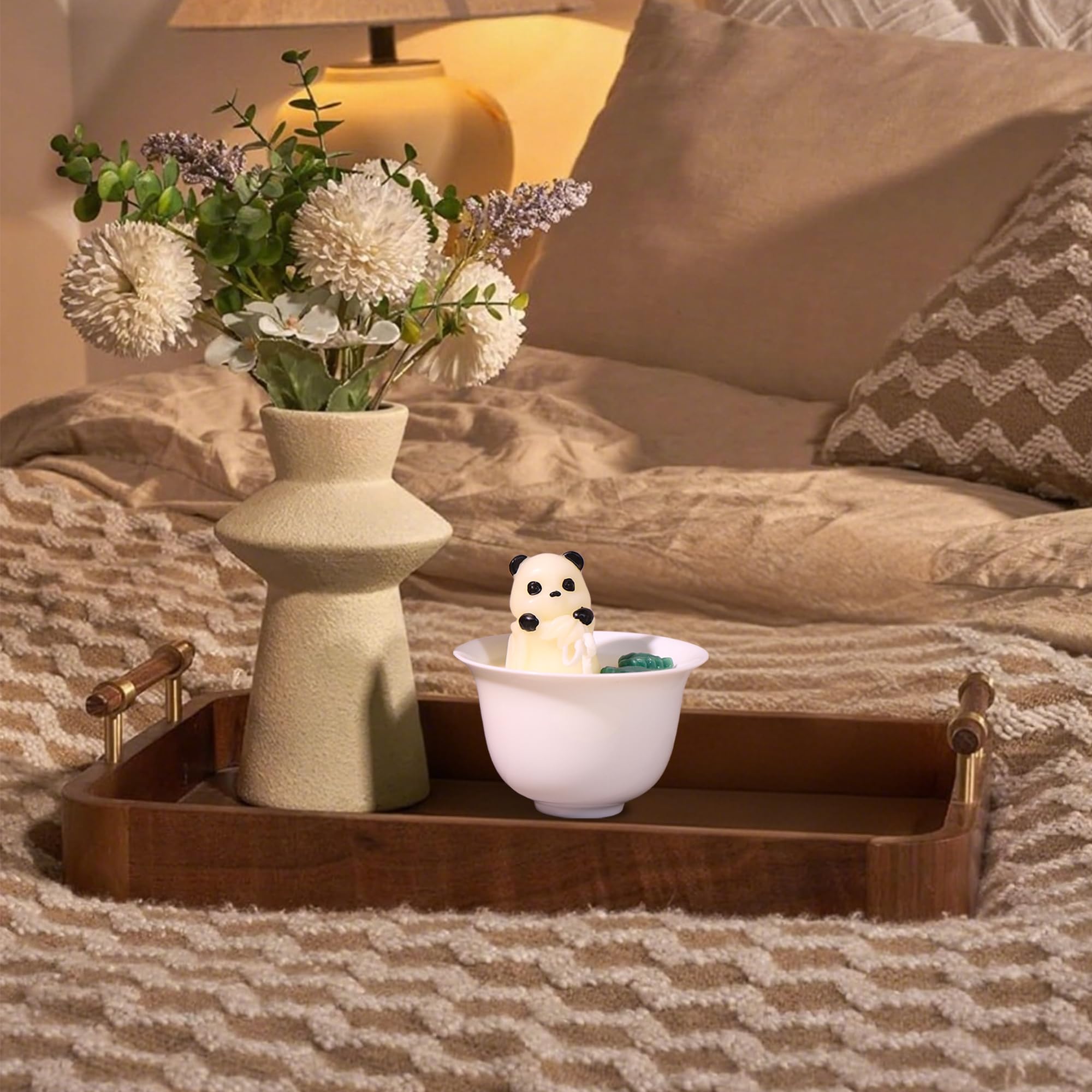 SOXCOMFY Panda candle with smokeless burn and elegant decor