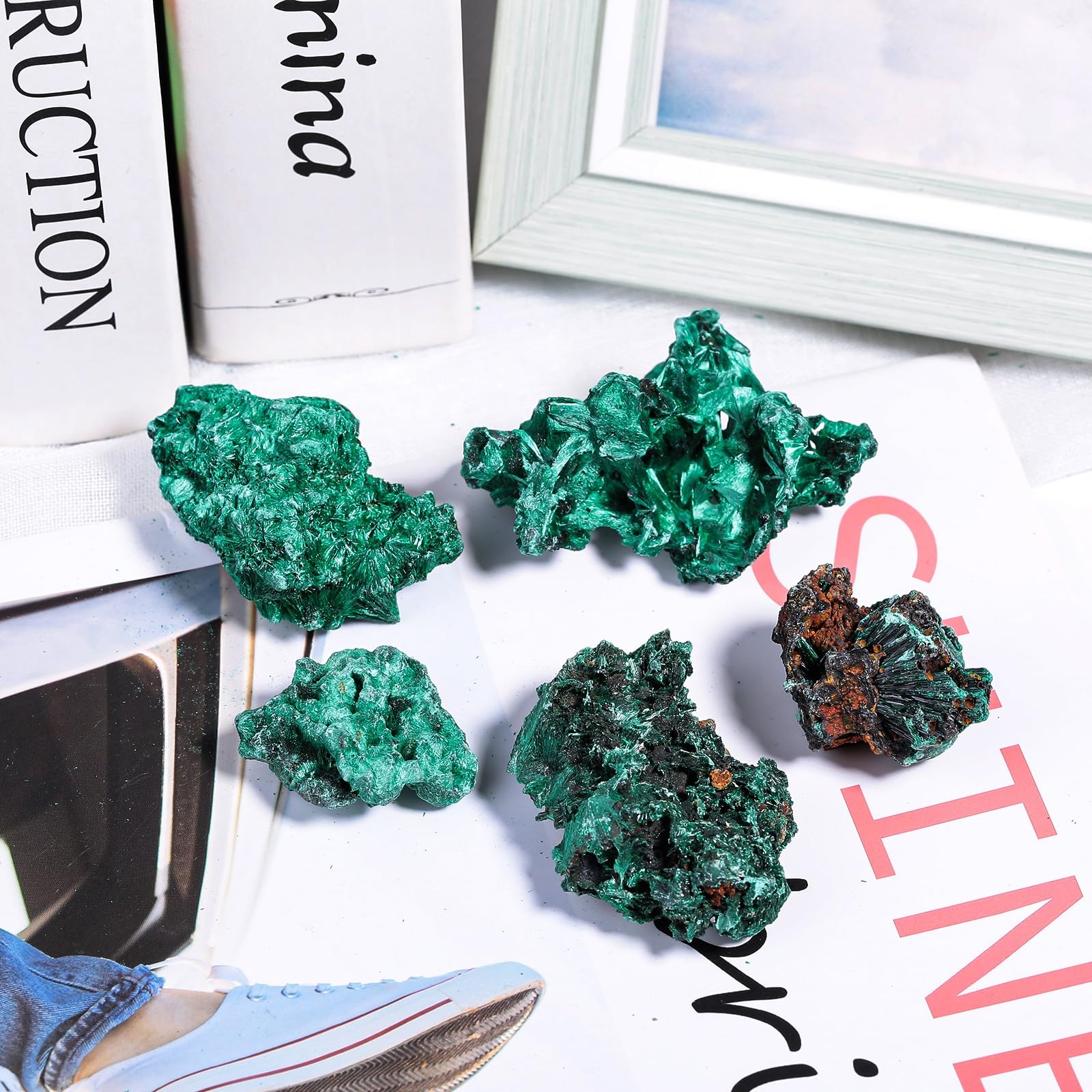 Sportmusies Malachite rough specimen on windowsill enhances natural light and serene atmosphere