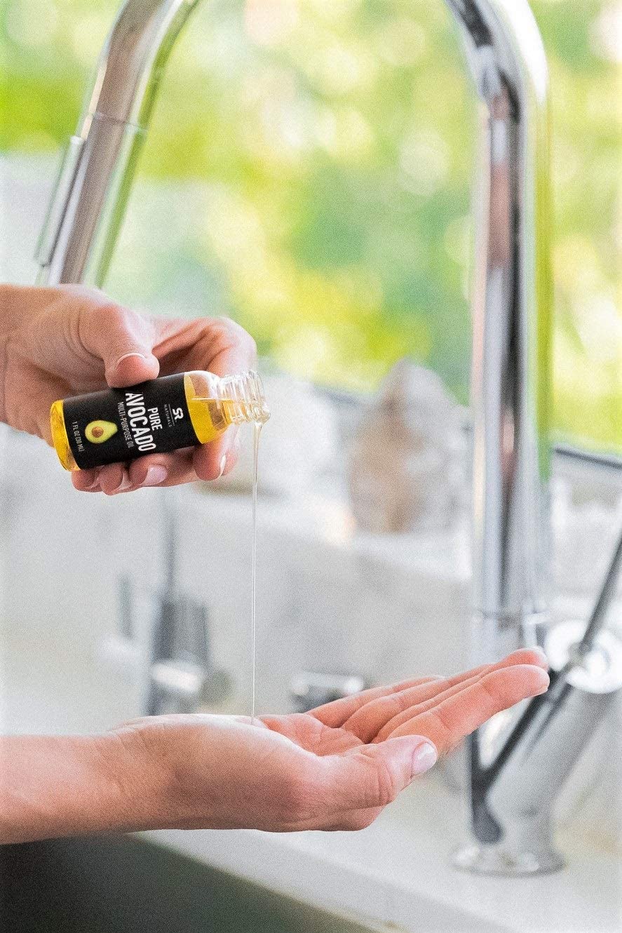 Sports Research Naturals Jojoba Oil on skin, forming a protective moisture layer.