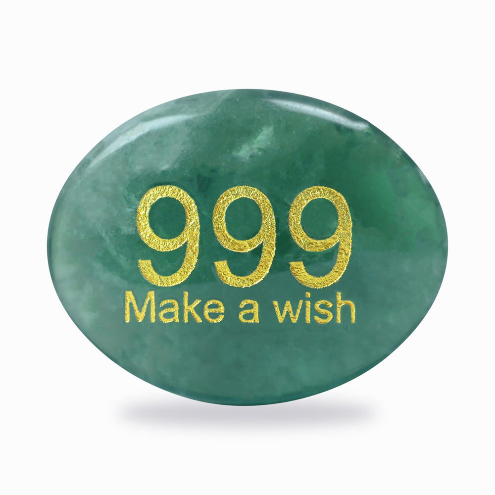 SSAKUGGI palm stone in green fluorite with 999 engraving for focus