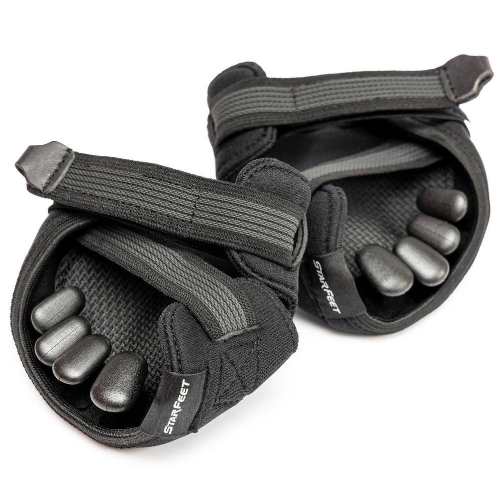 StarFeet barefoot usage demonstrates targeted recovery for feet after workouts.