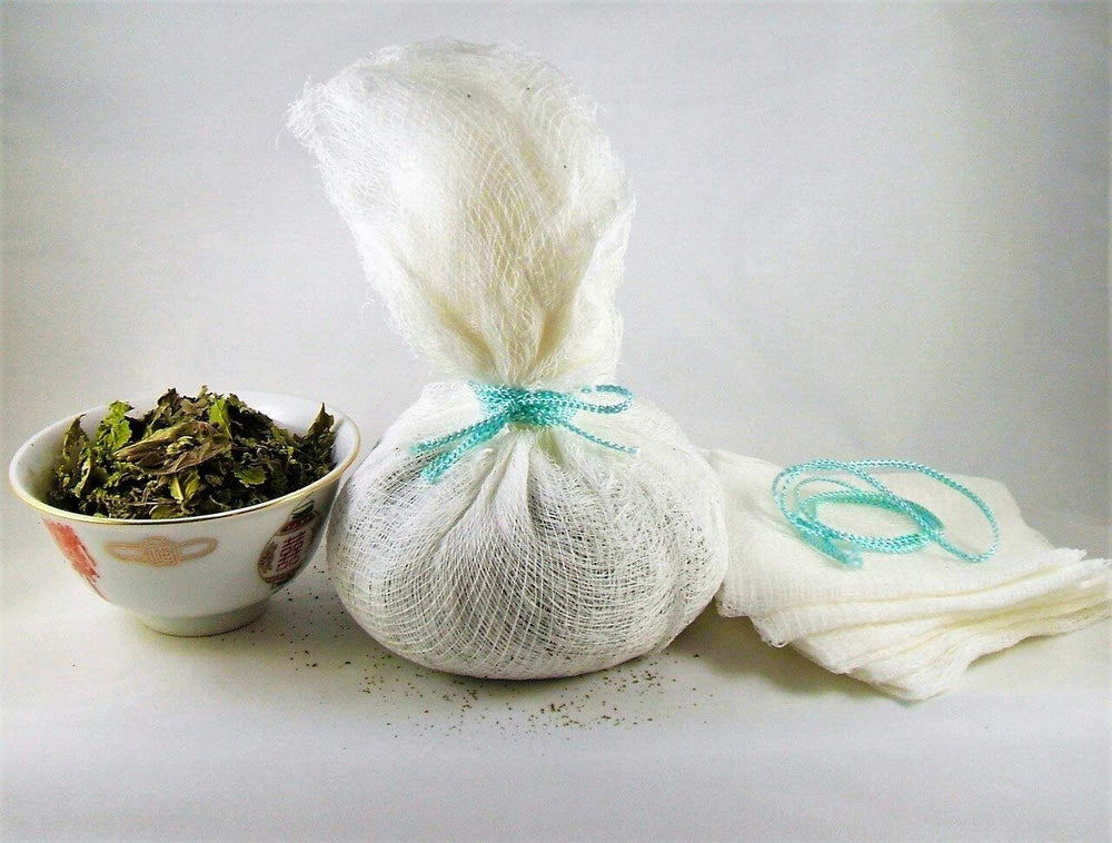 Starwest nettle root powder with dosage spoon shows convenient measuring for recipes.