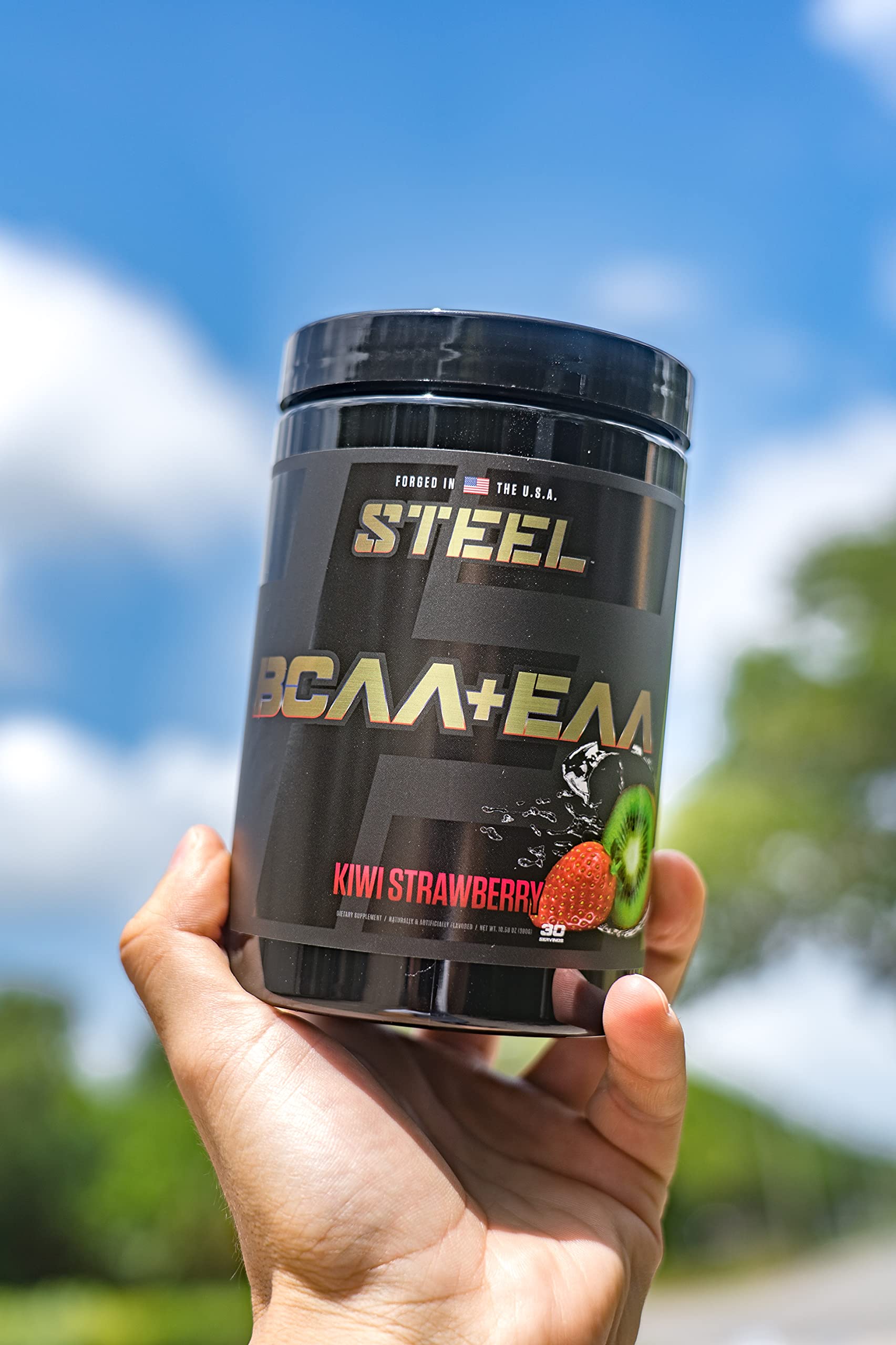 Steel Supplements BCaa-EAA powder nutrition panel close-up showing 2:1:1 ratio.
