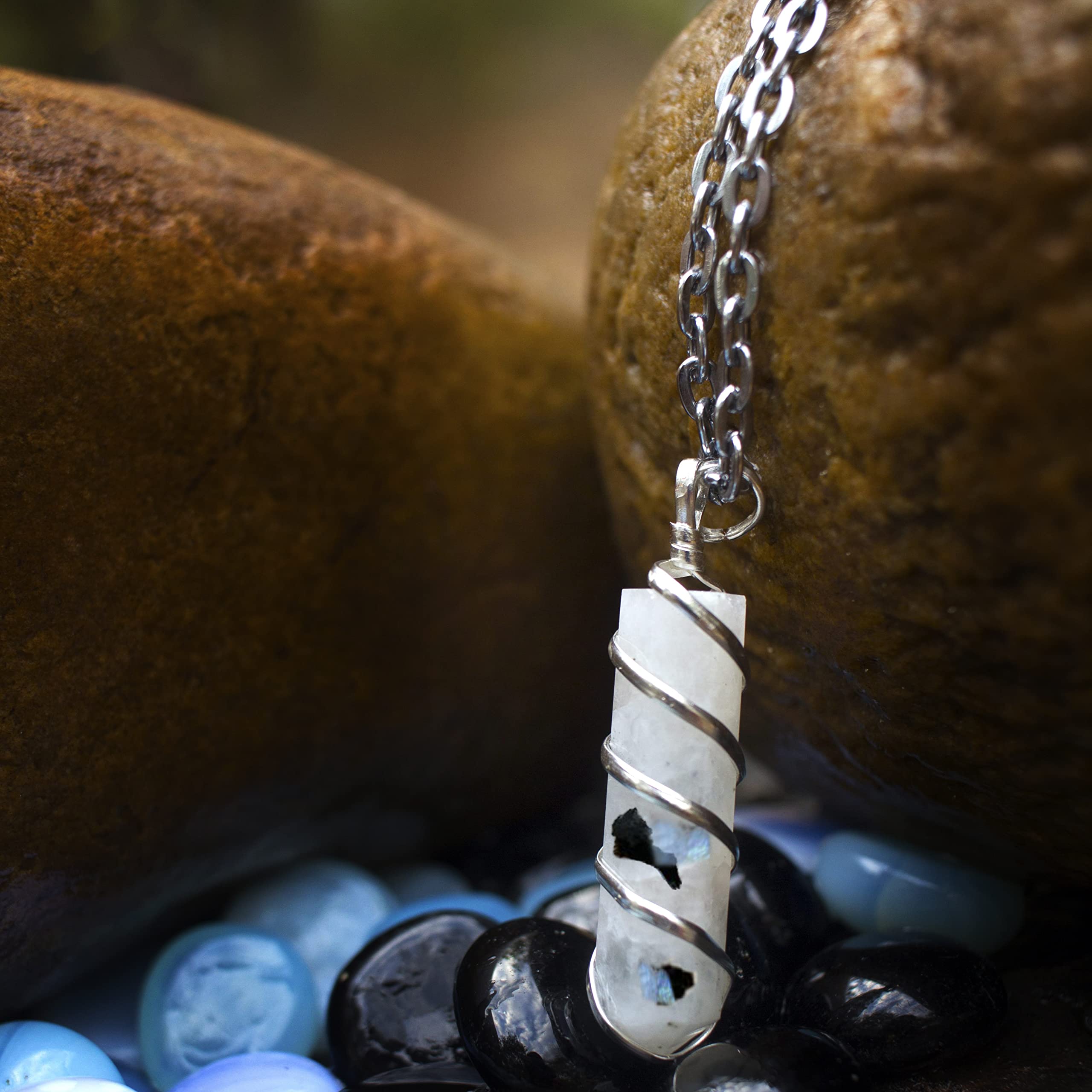 Sugandha Wellness unisex necklace design suitable for everyday wear and mindful practice