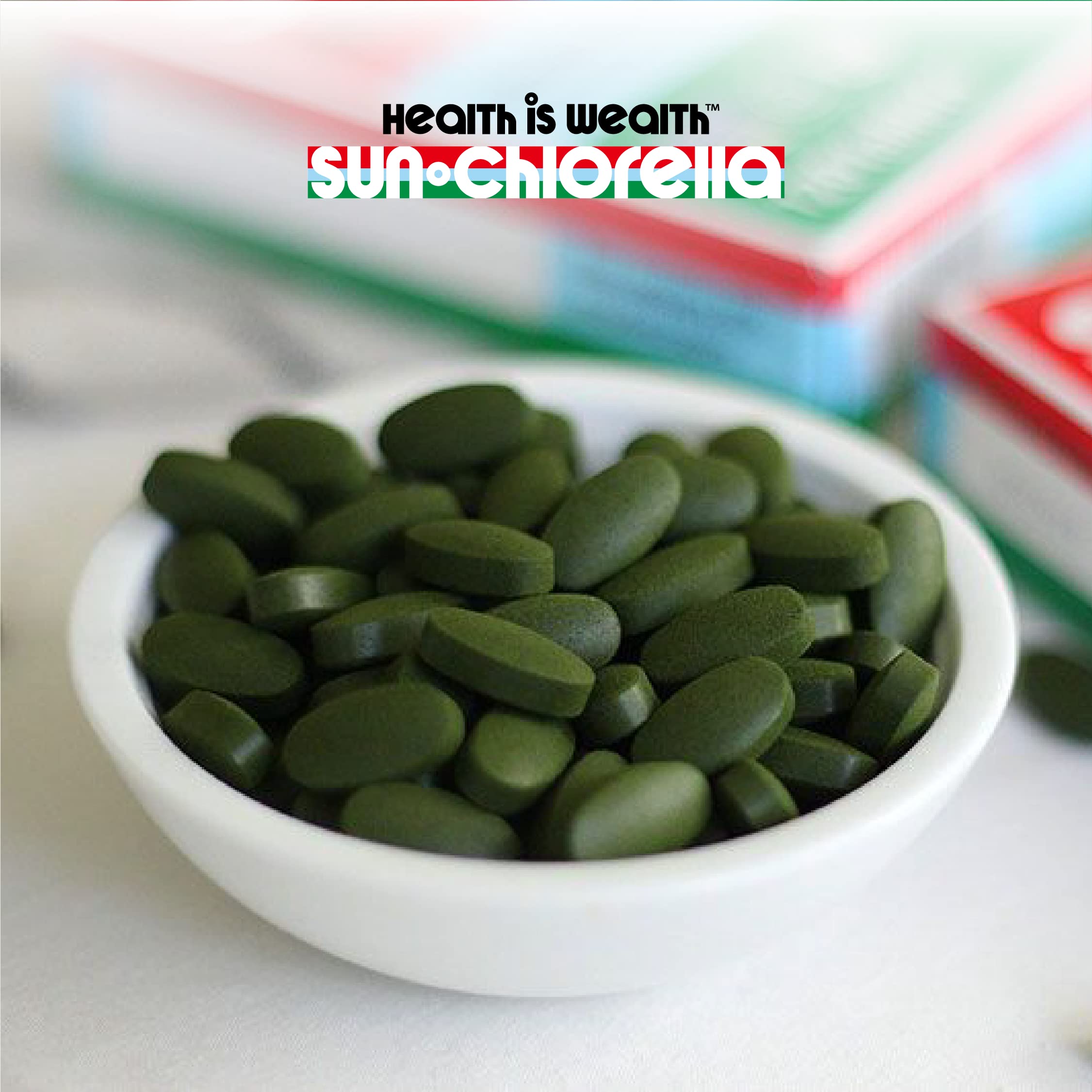 Sun Chlorella 500mg packaging on shelf with clean branding.