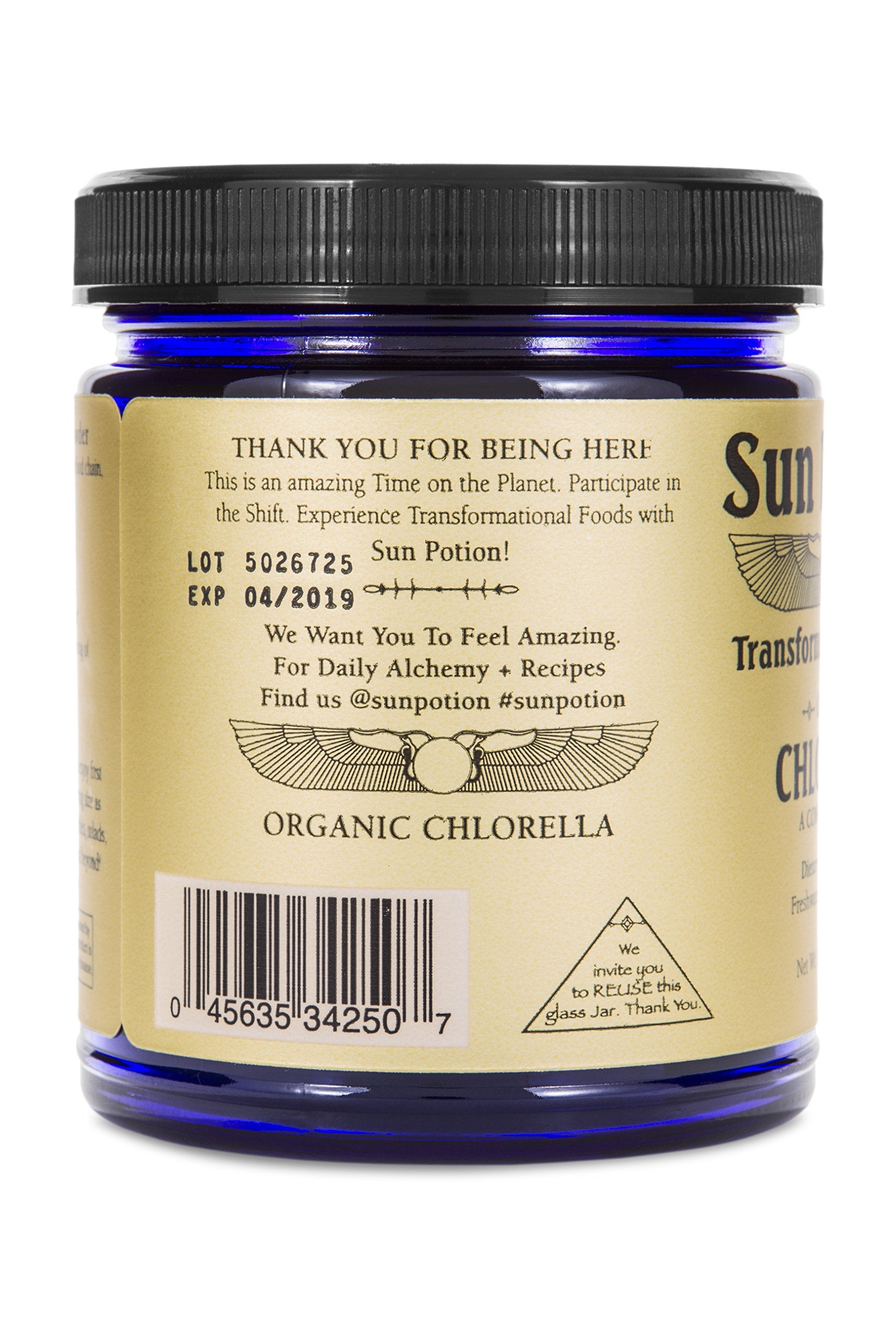 Sun Potion Chlorella Powder 111g scoop for precise daily serving
