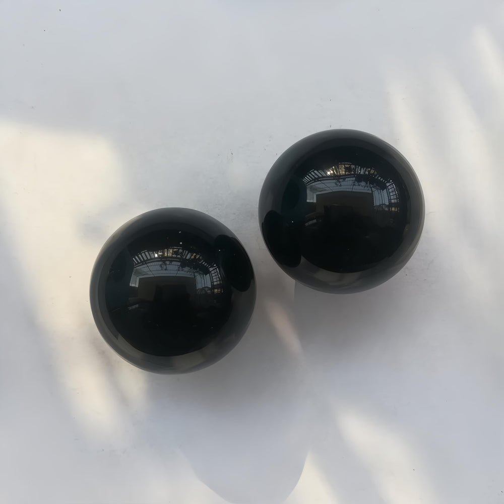 Sunshcat obsidian sphere for scrying and visual meditation practice