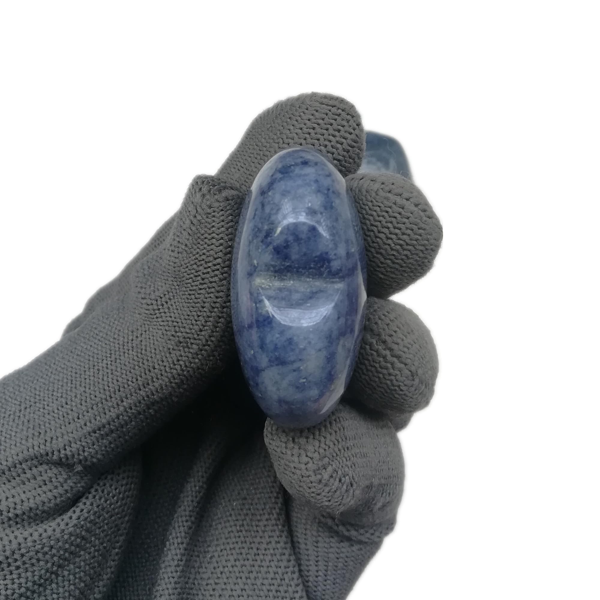 Sunshcat handheld heart stone enhances relaxation during meditation and focus.