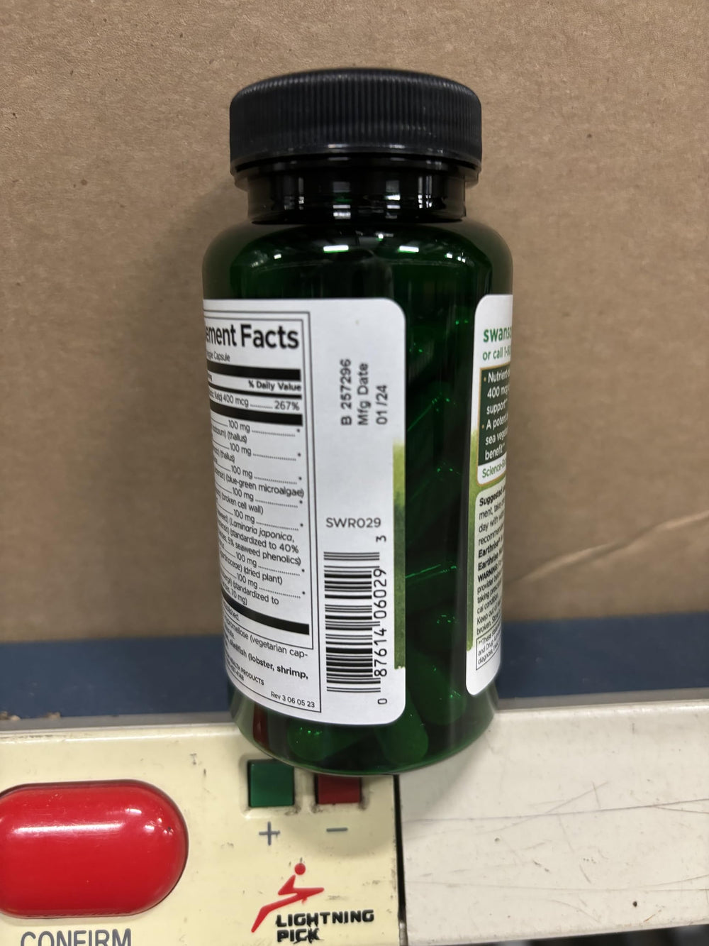 Swanson GRN Seaweed Vegetable CMPLX label highlights 4 mcg iodine content.