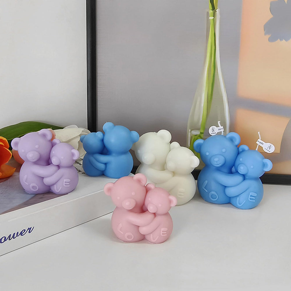 T-Shin Hugging Bears candle gift pack ready for celebrations.