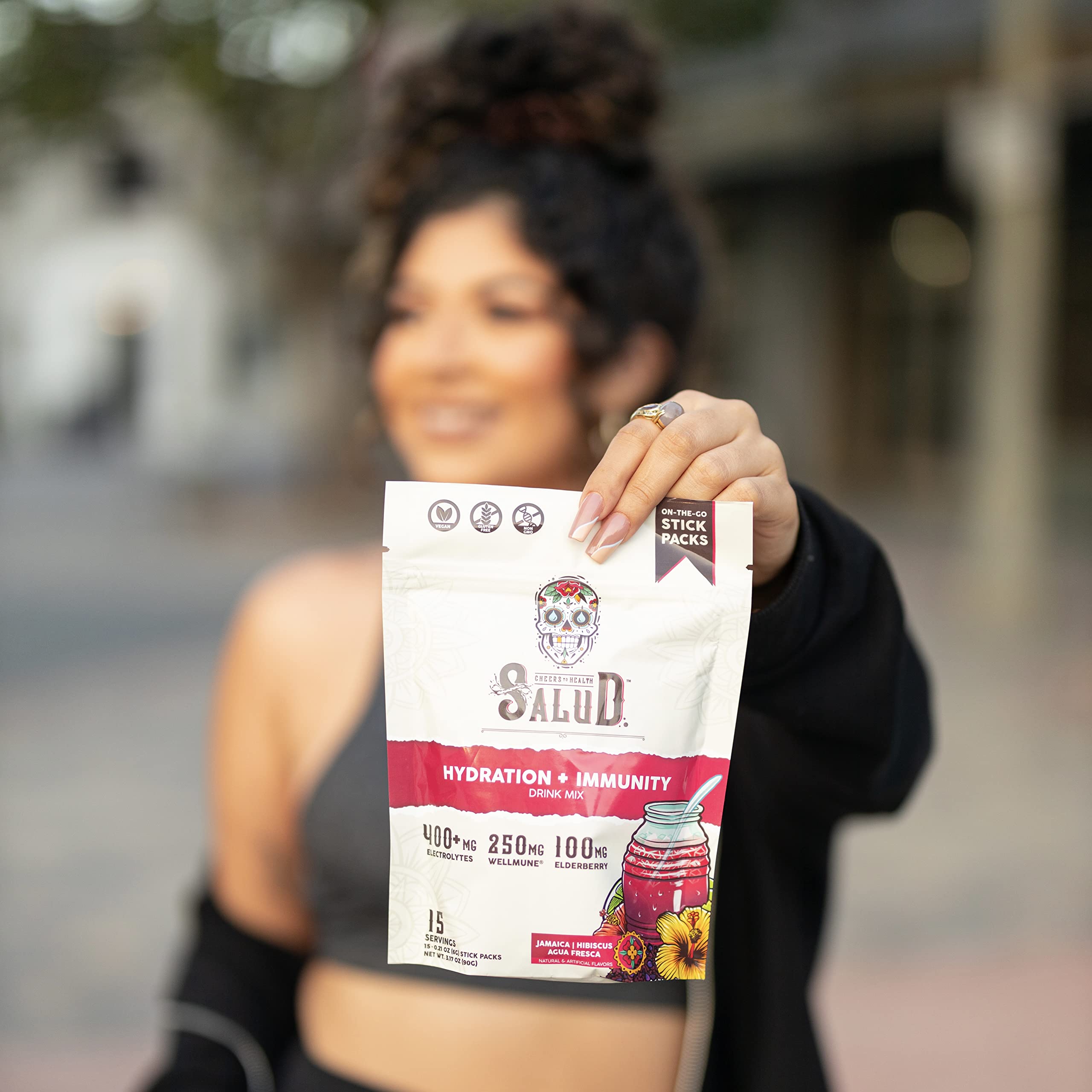 Taste Salud 1g sugar per serving badge on sachet for lighter sweetness.