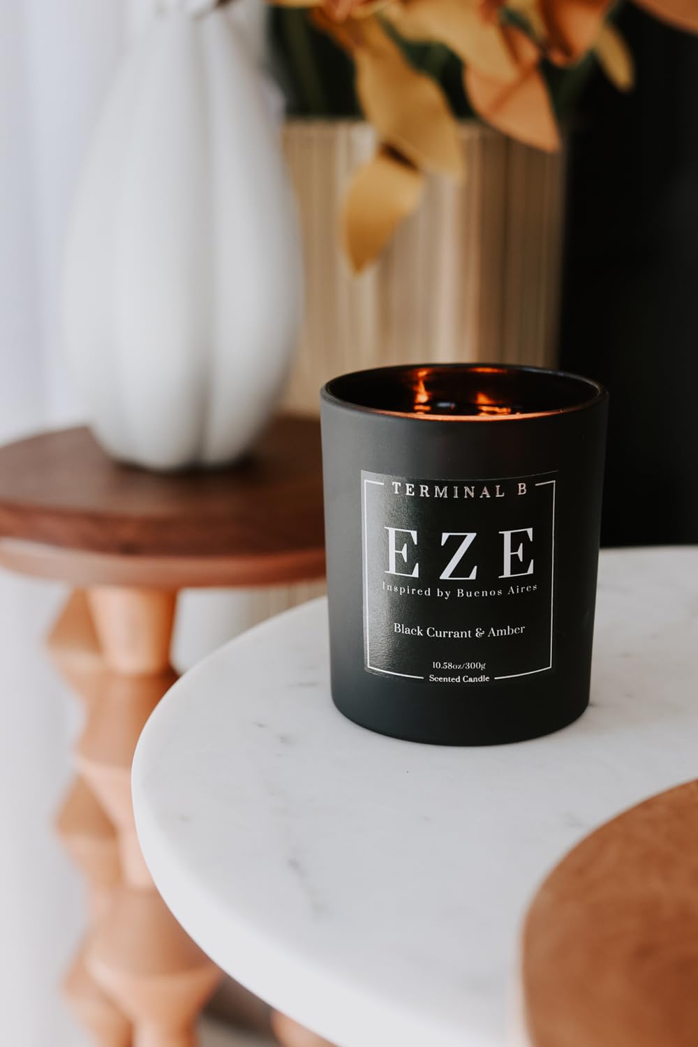 Terminal B EZE candle offers 60+ hour burn time.