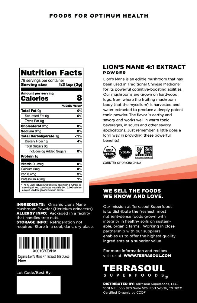 Terrasoul Superfoods Lion's Mane powder scoop ready for smoothies