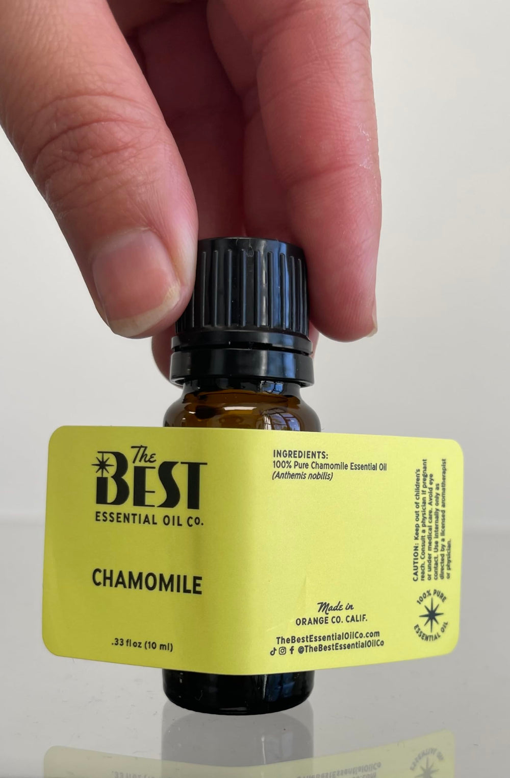 The Best Chamomile Oil spa ritual setup highlights relaxing atmosphere.