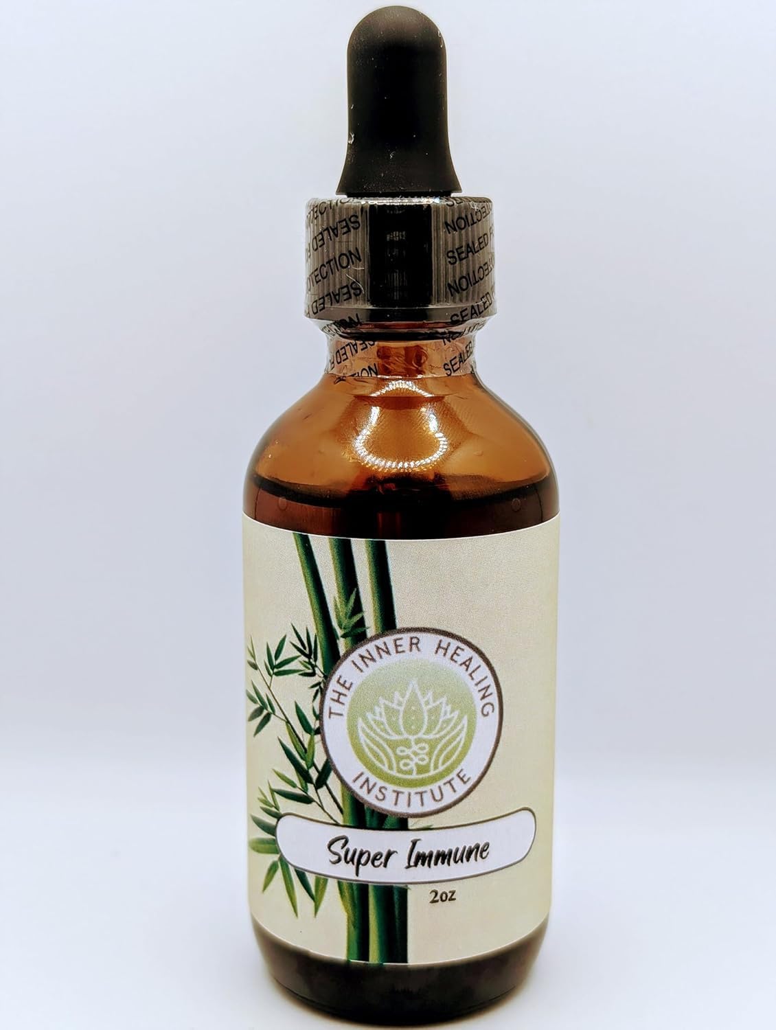 THE INNER HEALING INSTITUTE Super Immune bottle pour supports easy daily immune care.