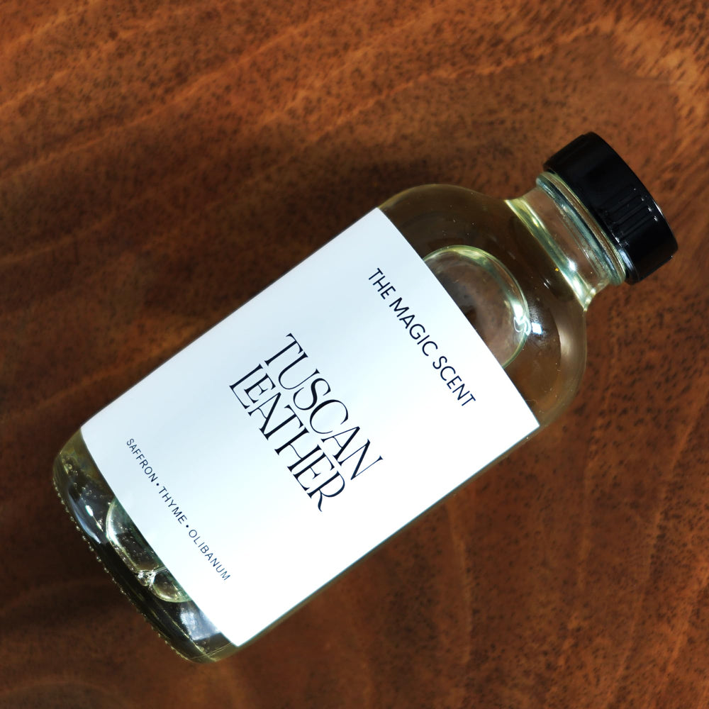 Amberwood note hints in The Magic Scent Tuscan Leather diffuser oil.
