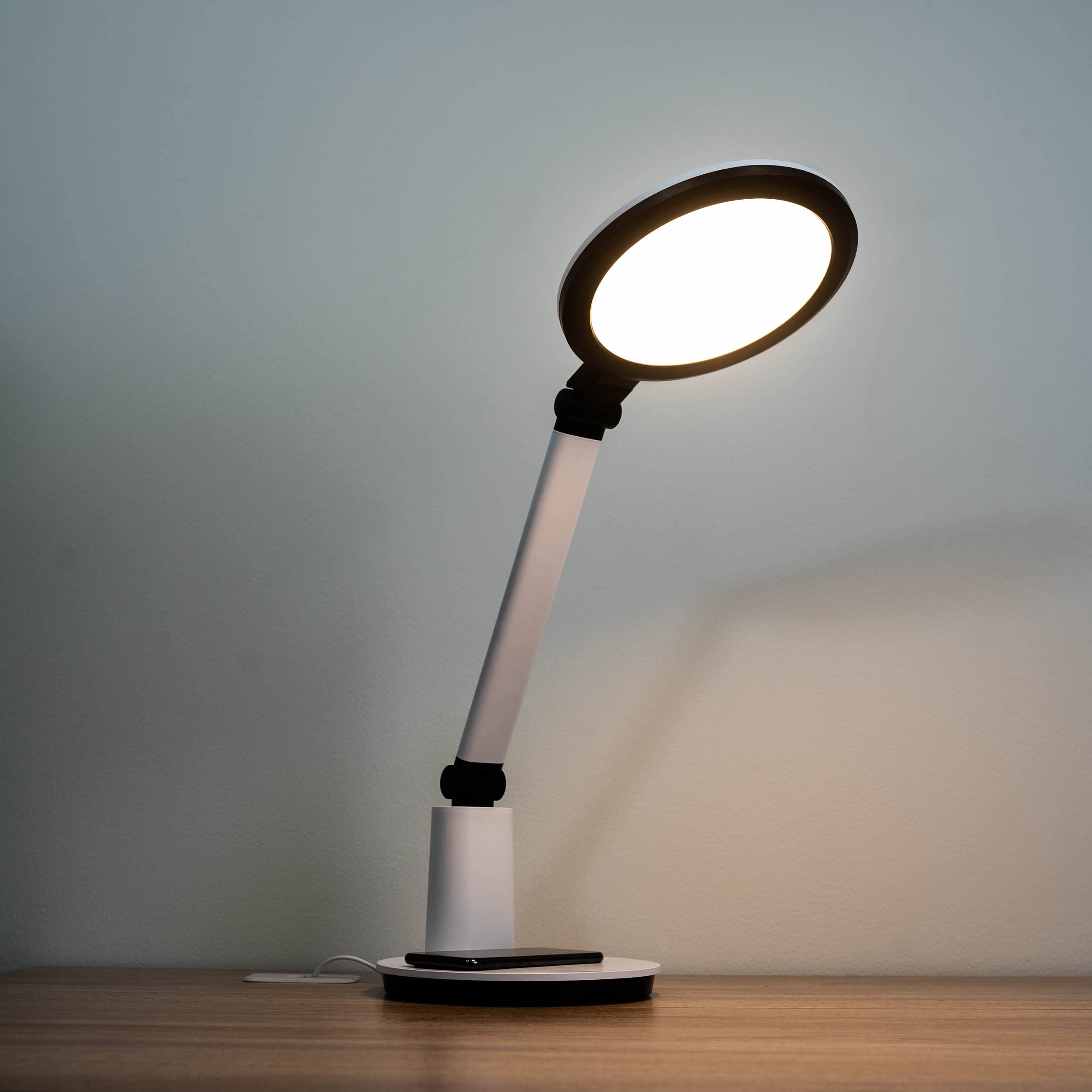 Theralite Halo UV-free design safe for everyday use.