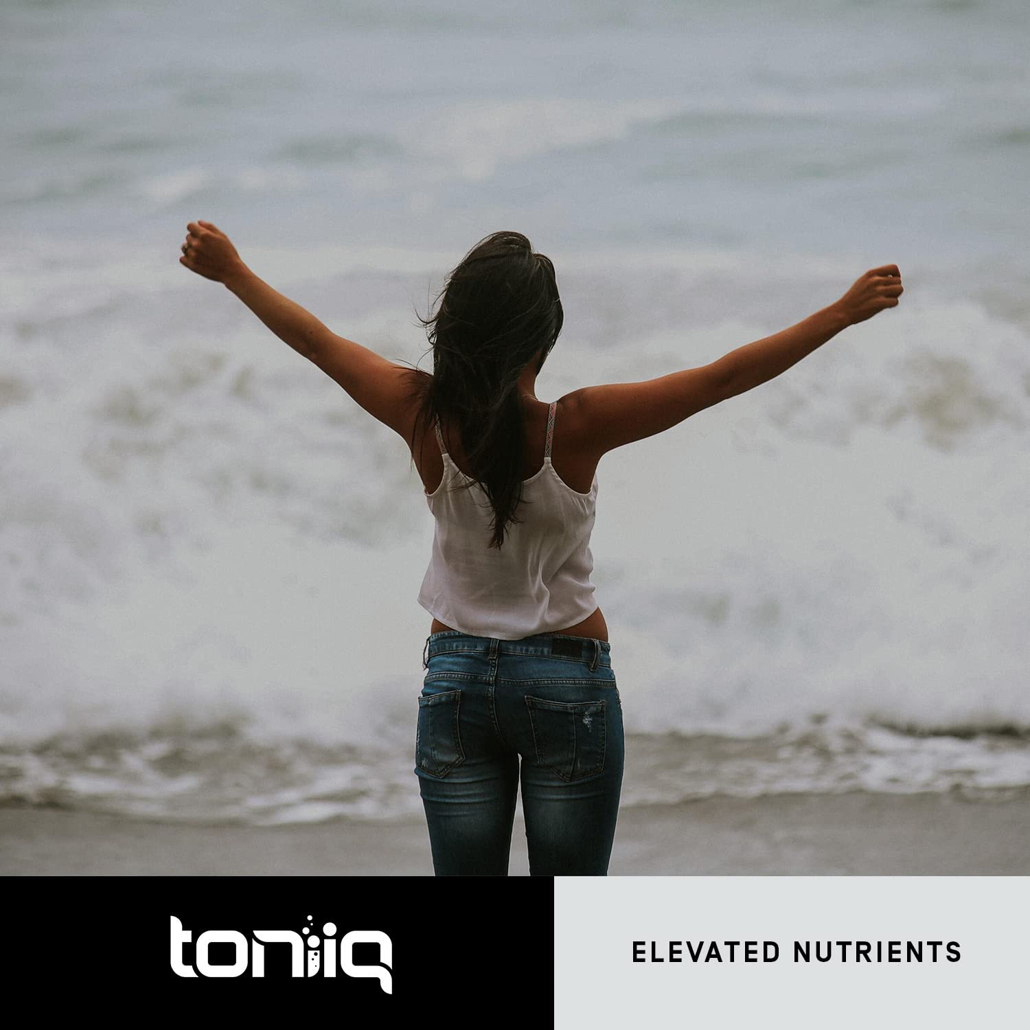 Toniiq Pomegranate Extract serving scoop illustrating measured 120 capsules.