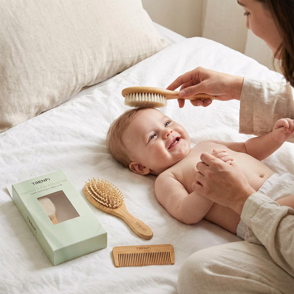 TRENFI bamboo comb for delicate detangling and gentle scalp care