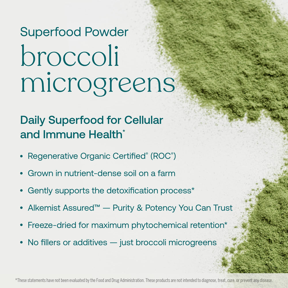 Close-up of True Grace broccoli microgreens powder texture, rich in nutrients.