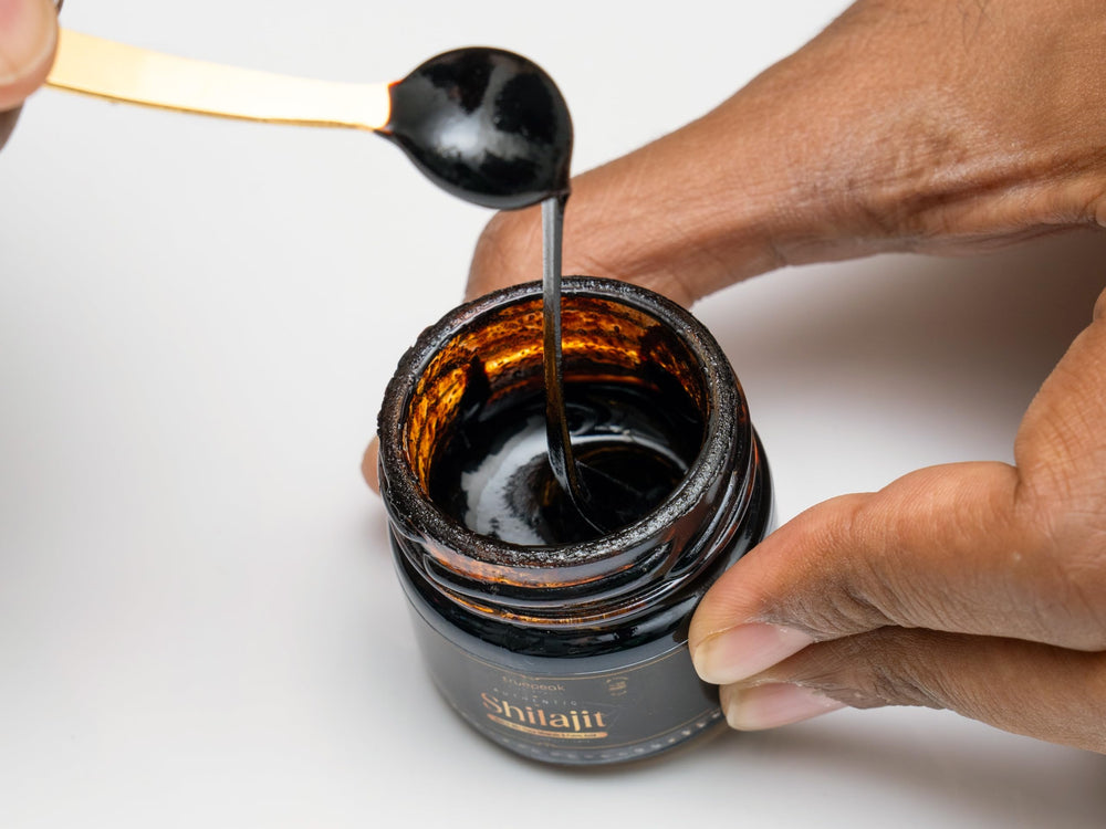TruePeak Himalayan shilajit resin with fulvic-acid content highlighted