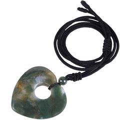 TUMBEELLUWA India Agate heart pendant showcases natural gemstone charm, great for thoughtful gifting.
