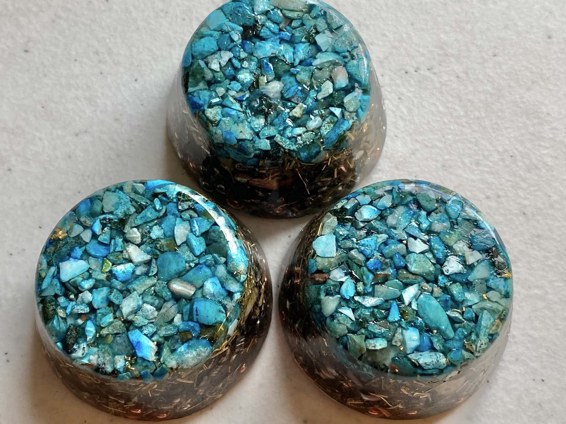 Turquoise Single Crystal Tower Buster Orgone Generator suits meditation corners and desks.