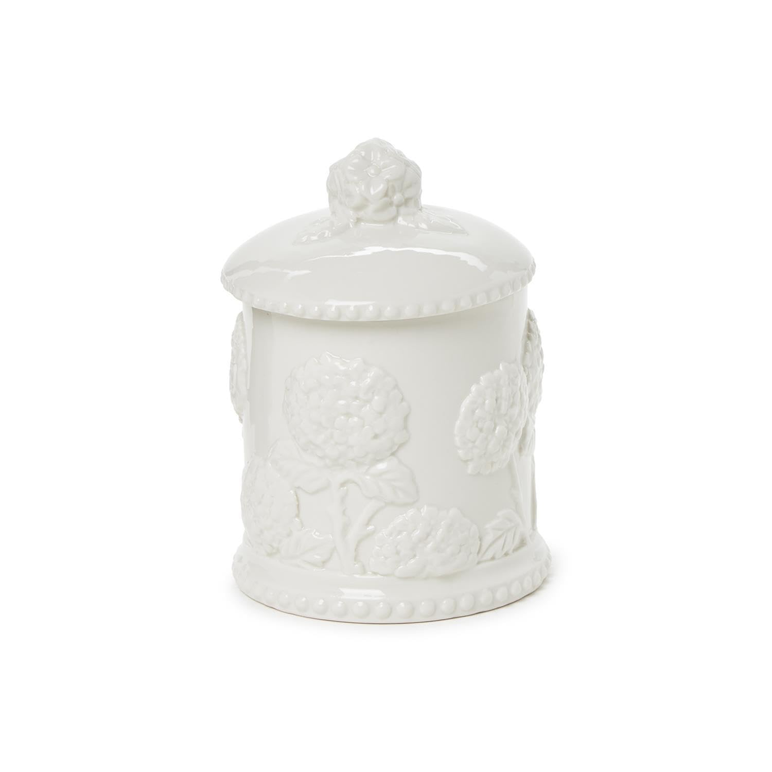 Two's Company candle uses 100 percent soy wax for a clean burn and toxin-free ambiance.
