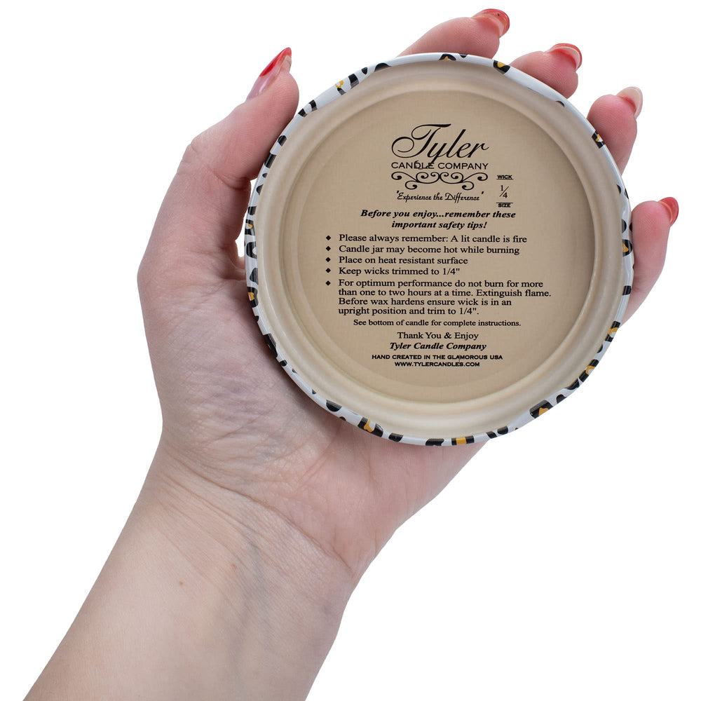 Tyler Candle Prestige Blueberry Blitz melt pool demonstrates even burn and lasting fragrance