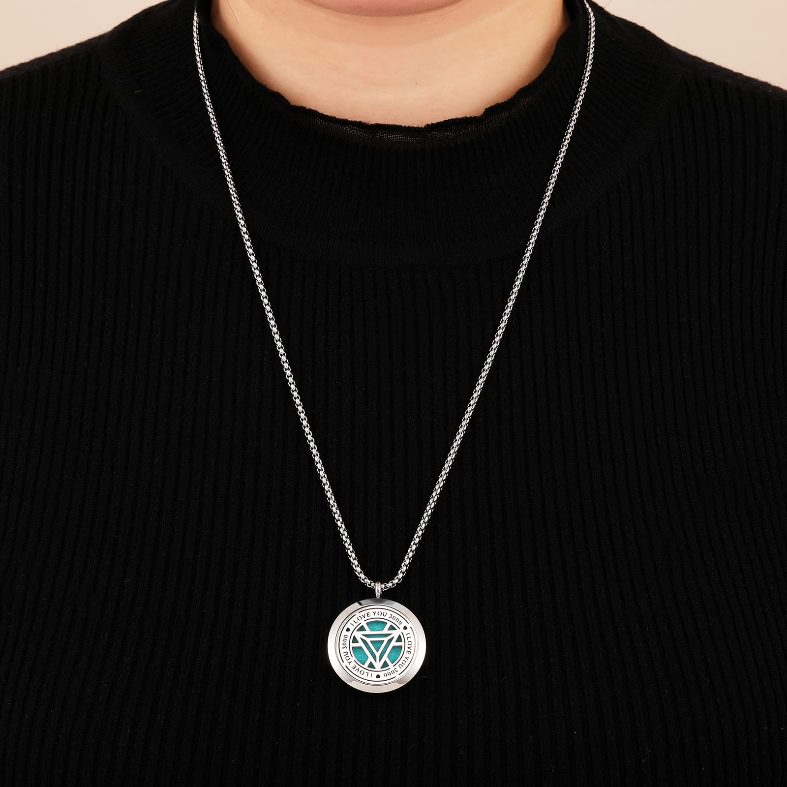 UTHOSMDO gift-set diffuser necklace showcasing elegant design for thoughtful gifting.