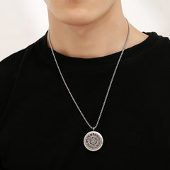 UTHOSMDO magnetic closure back emphasizes oil containment and clothes protection while wearing.