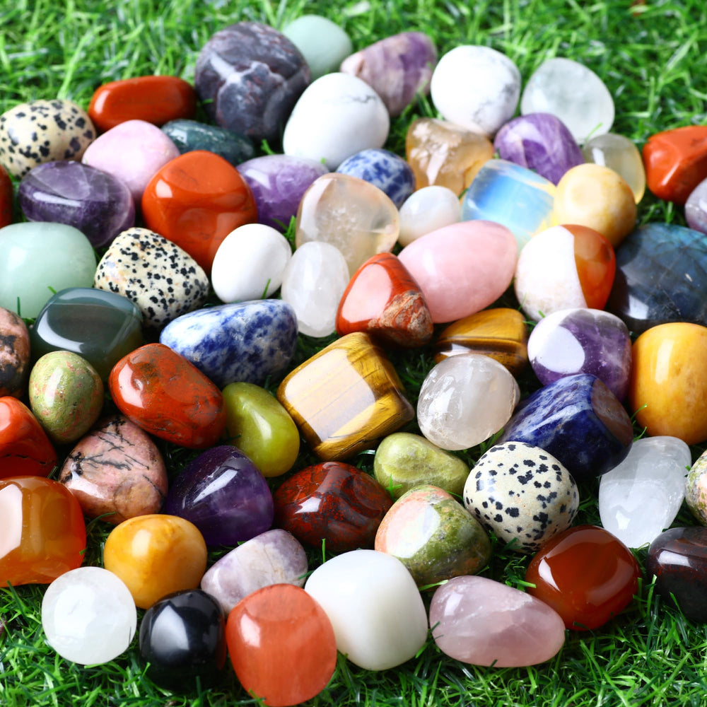 UU UNIHOM black obsidian stones for contrast in display and grounding decor.