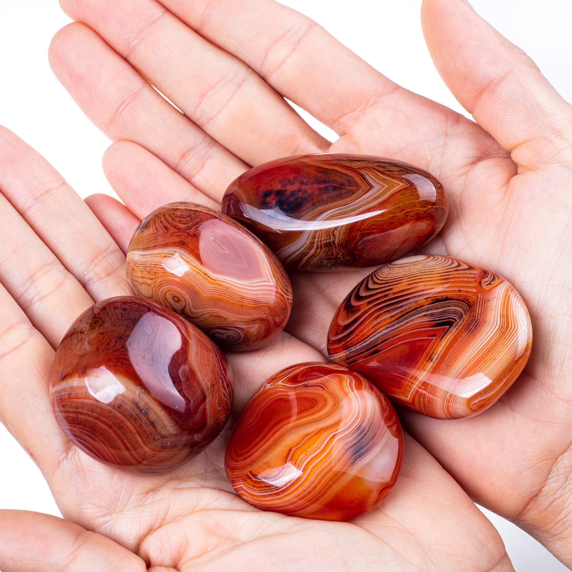 UU UNIHOM pocket worry stone in use provides discreet calm during on-the-go moments.