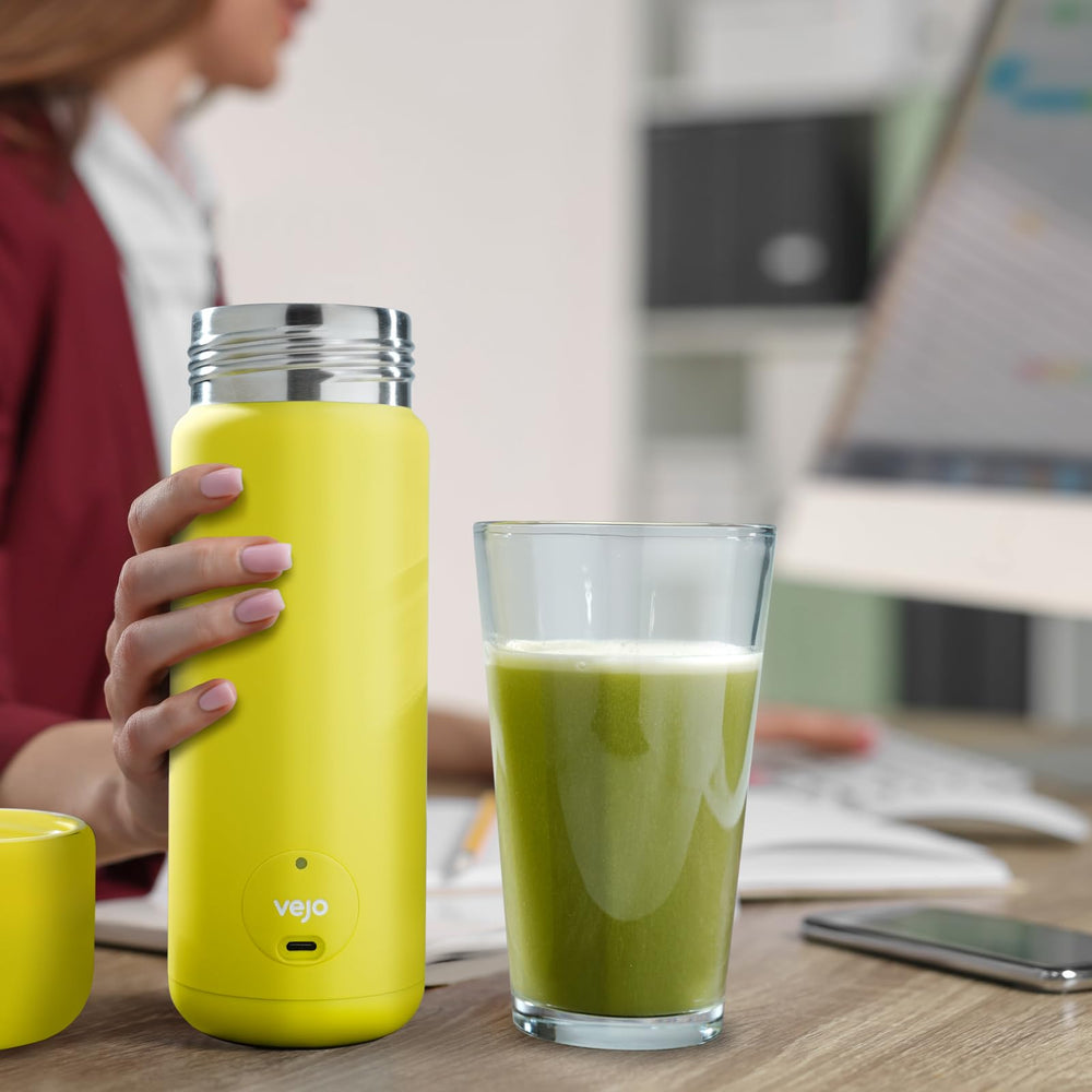 Vejo BPA-free material close-up highlights safe, easy-clean design.
