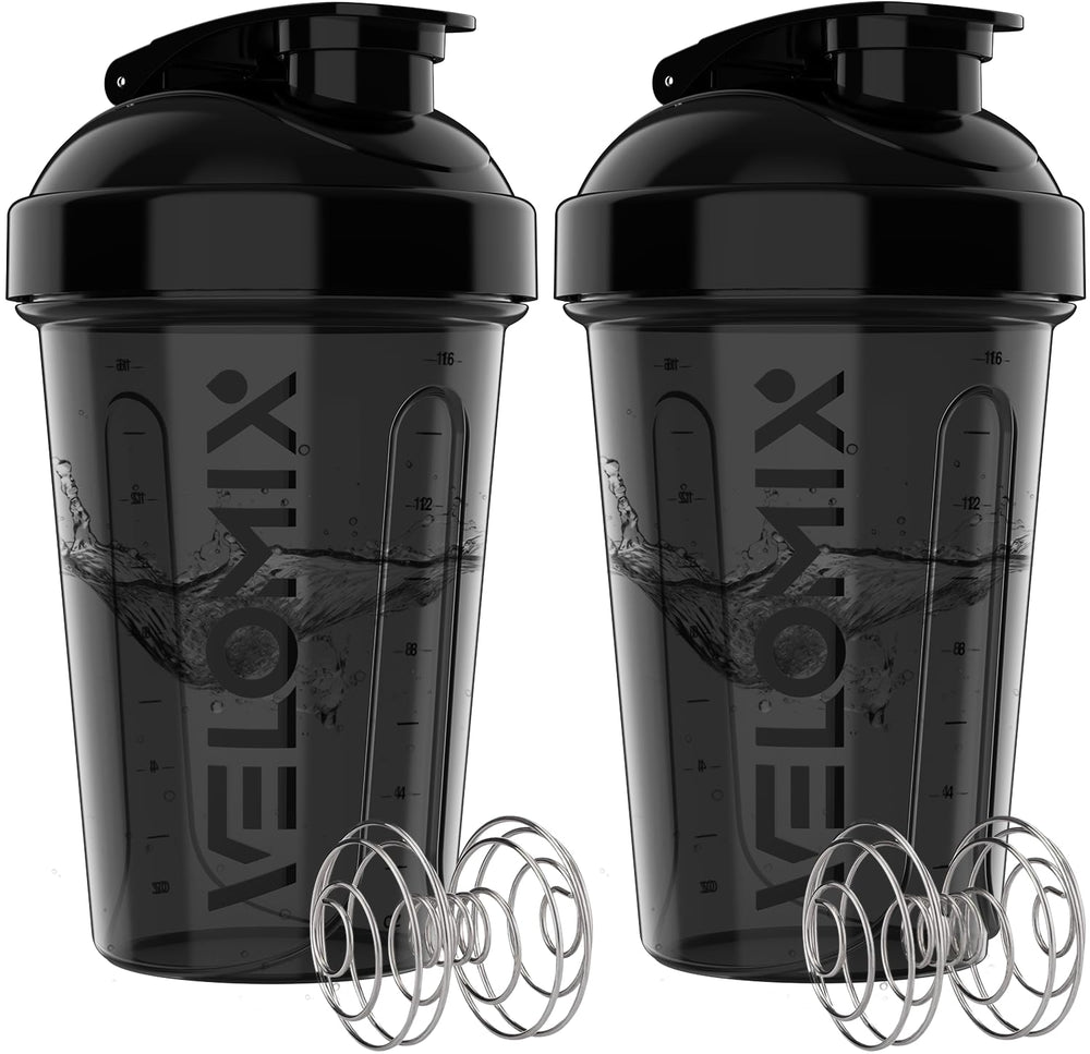 Velomix Onyx 20 oz shaker bottle pours smoothly with the dual whisk for clump-free mixes.