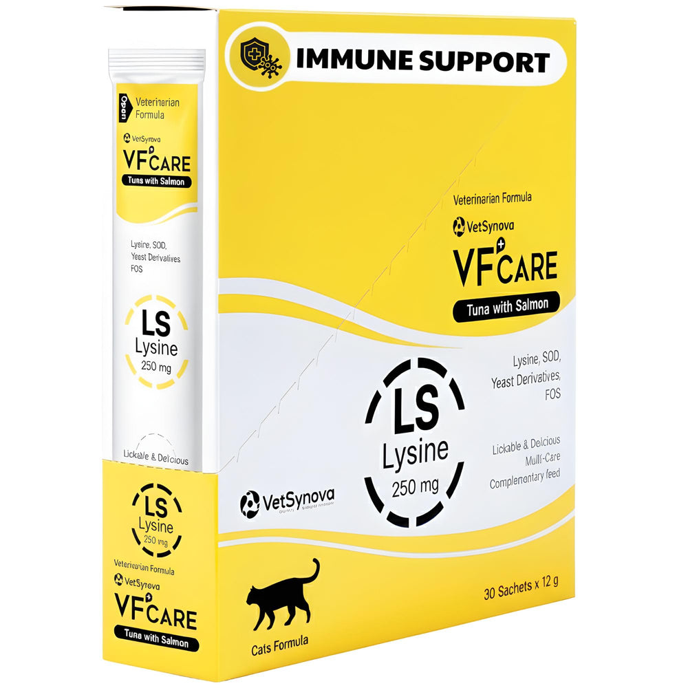 VFCARE Lysine for Cats tuna-salmon paste bottle, a tasty daily supplement for immune support and digestion.