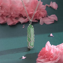 VIBILIA Hexagonal Reiki quartz pendant, spiritual jewelry for focus