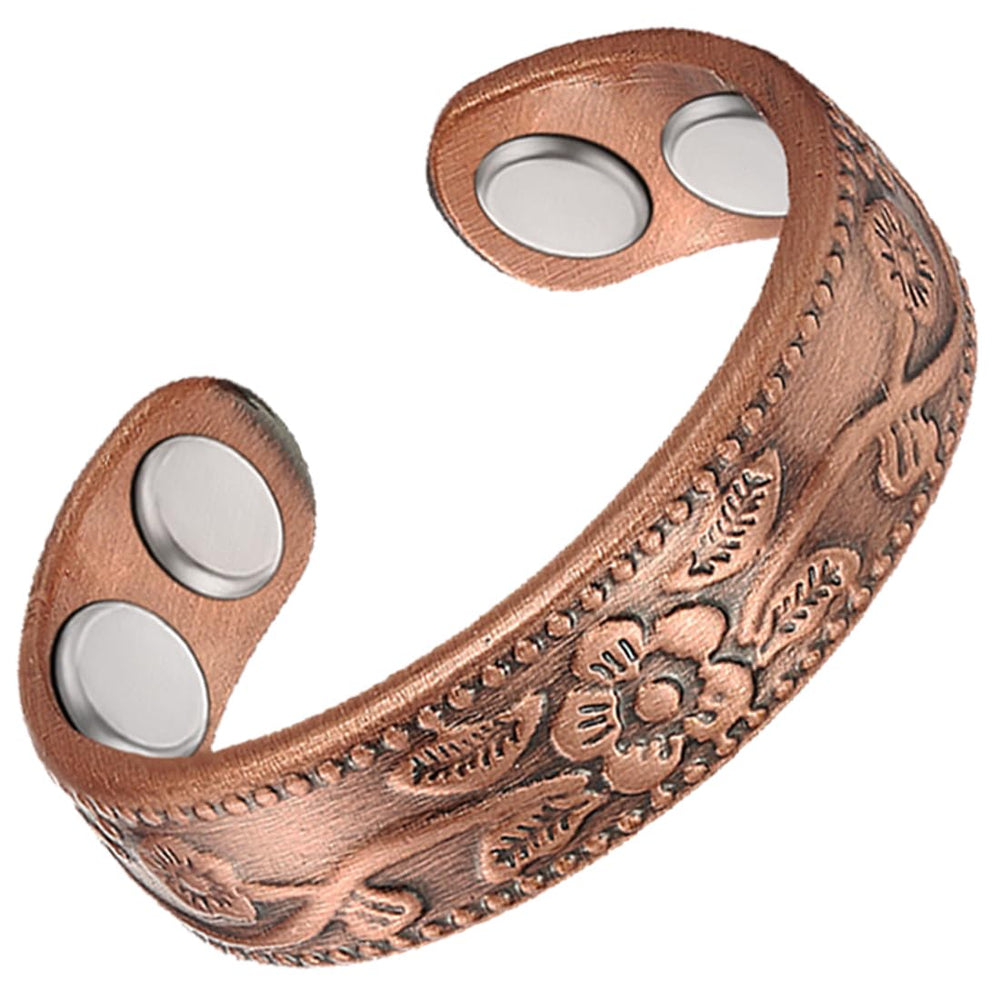 Vicmag copper magnetic ring worn for everyday style and subtle magnetic support.