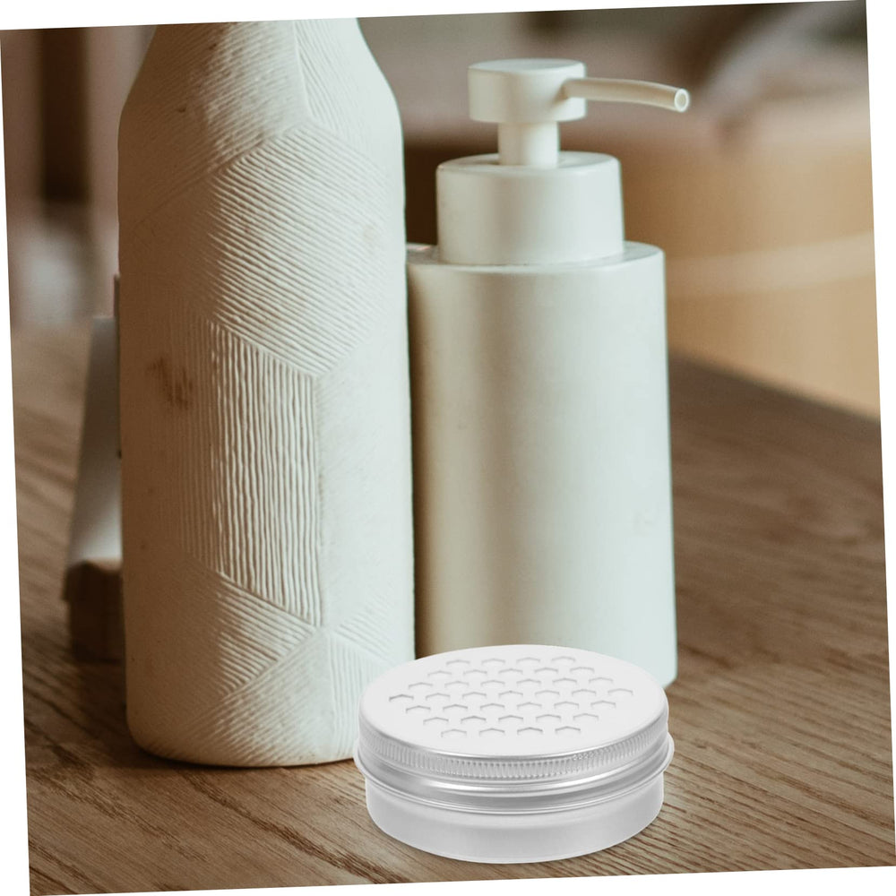Villcase aroma-beads diffuser adds subtle desktop or shelf decoration.