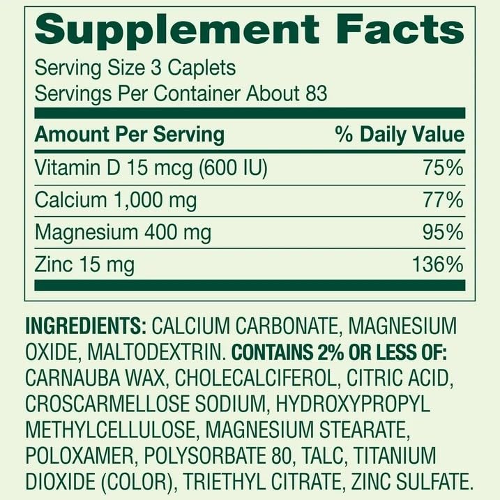 ViT4US heart-shaped pill box included for easy daily supplement organization.
