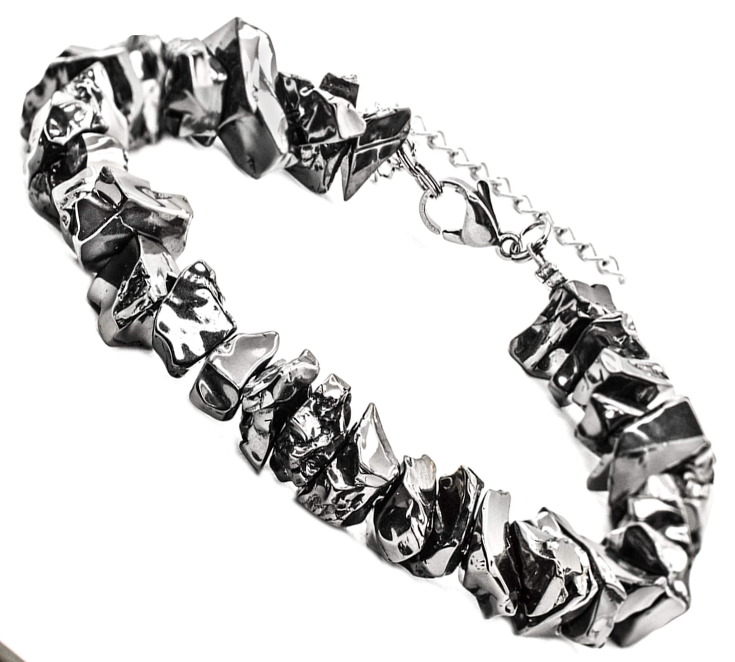 Wallystone Gems Elite Shungite Bracelet closeup with lobster clasp for secure everyday wear