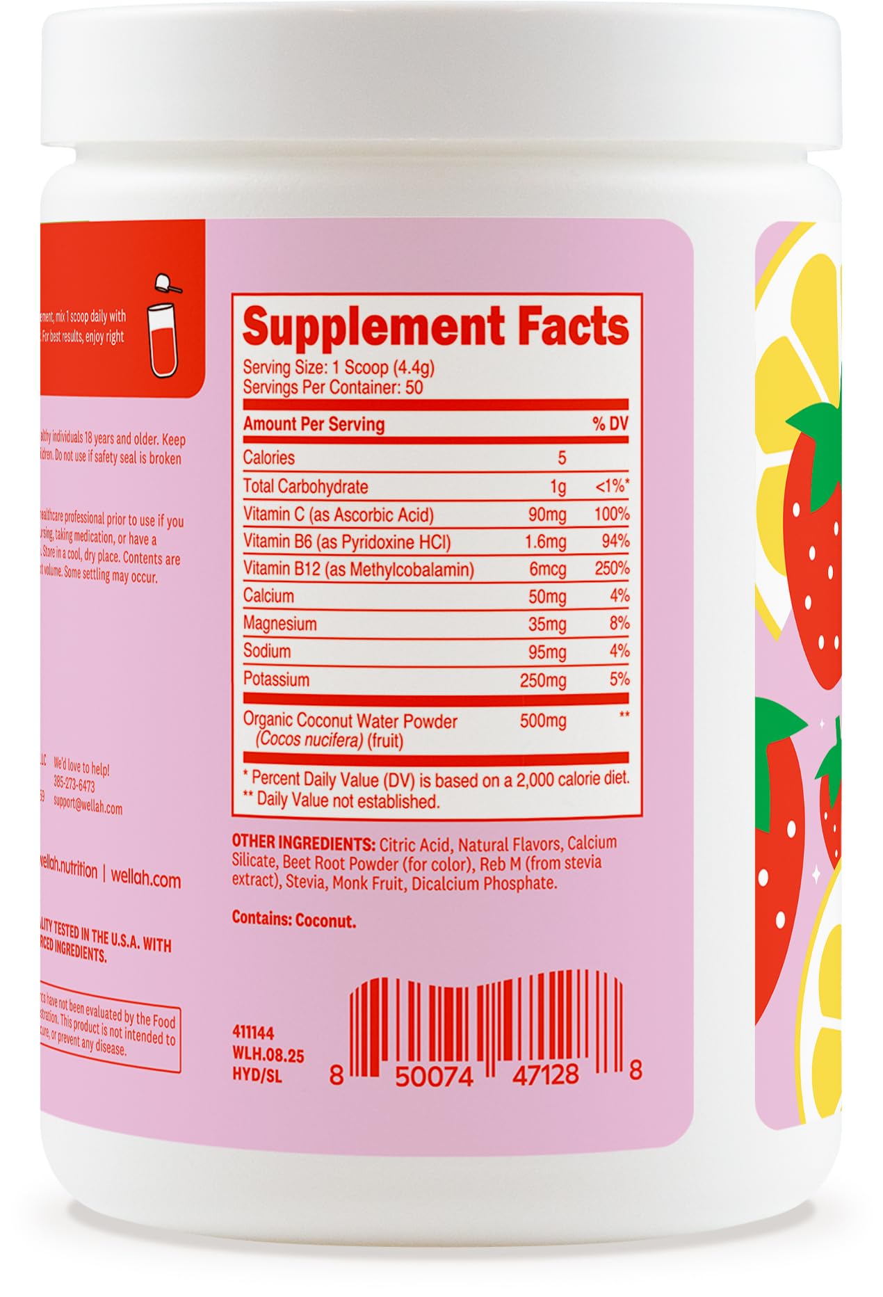 Wellah Electrolytes Powder Strawberry Lemonade fitness bottle prepared for workouts