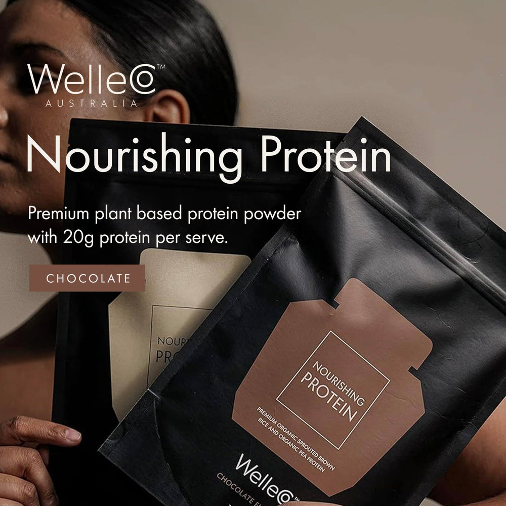 WelleCo scoop beside the powder tub for quick servings.