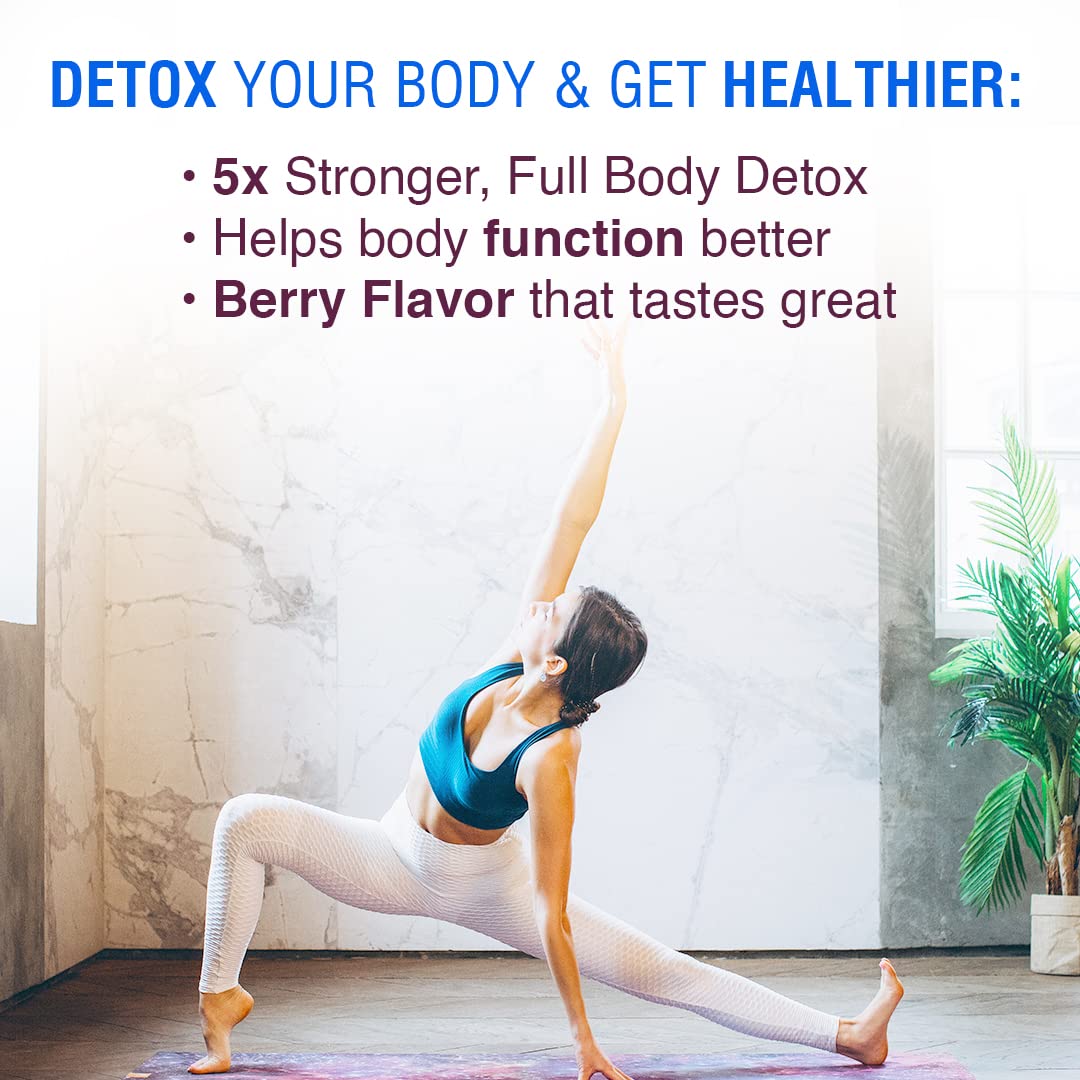 Wellgenix Omni Rhino Detox bottle closeup highlighting bold fruit punch flavor.