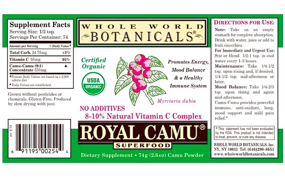 Royal Camu Dark Powder pour demonstrating easy smoothie mixability.