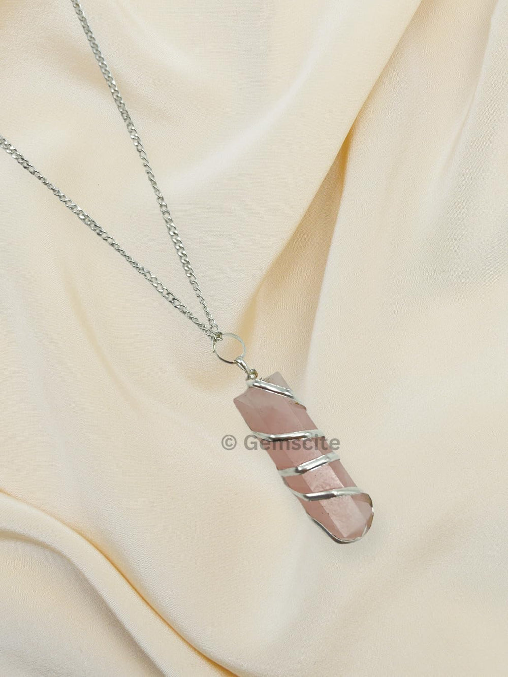 Wholesale Gem Shop chakra-linked crystal pendant highlighting energy-inspired design