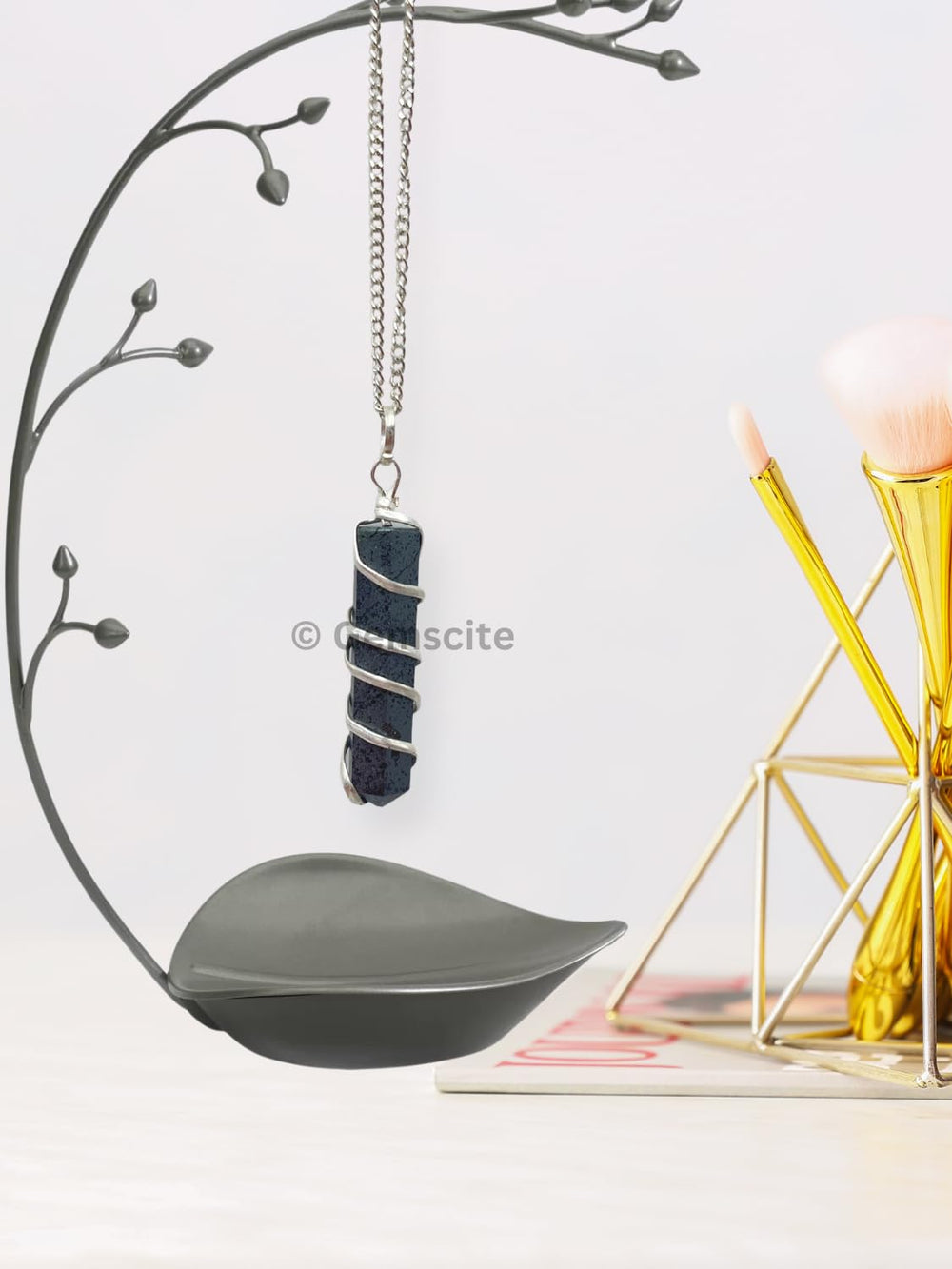 Wholesale Gem Shop care-friendly necklace with easy on-off clasp and durable finish.