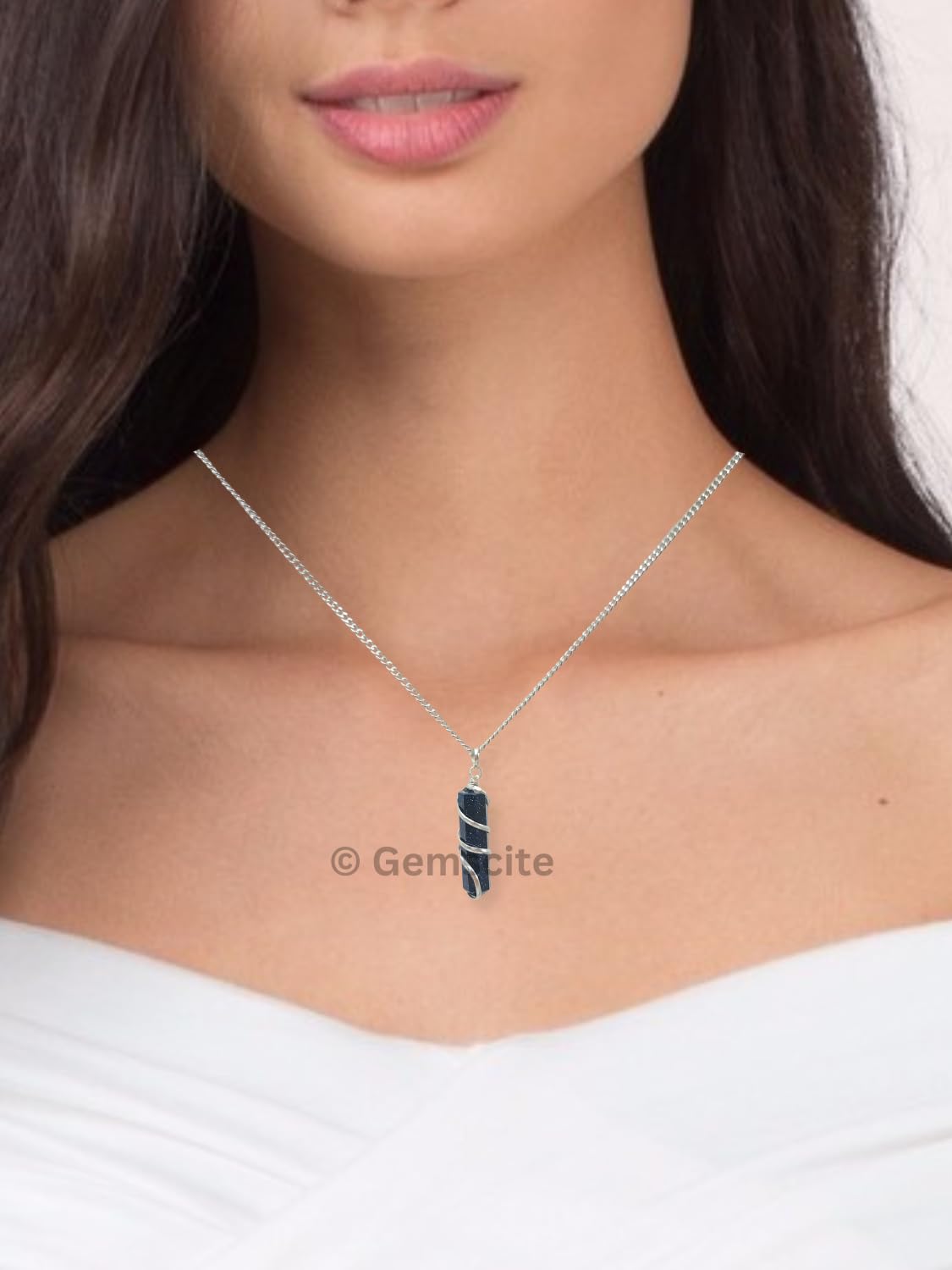 Wholesale Gem Shop hypoallergenic copper necklace safe for sensitive skin.